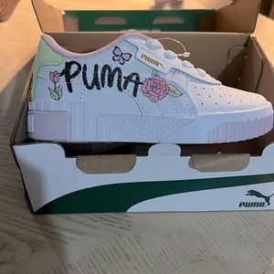 Puma Sneakers girls size 9